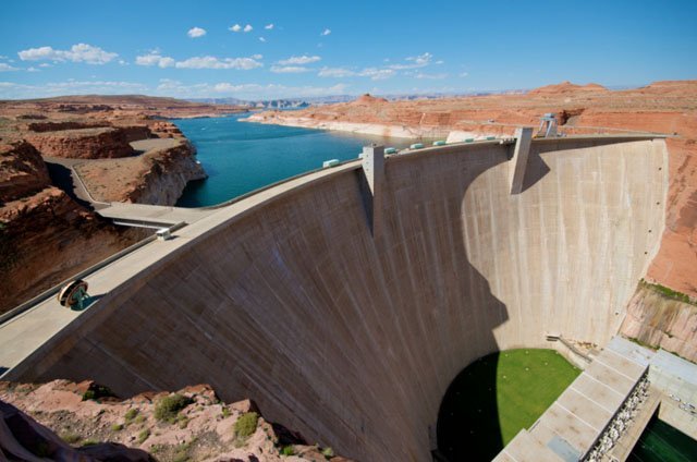 dam_at_glen_canyon Glen Canyon Dam